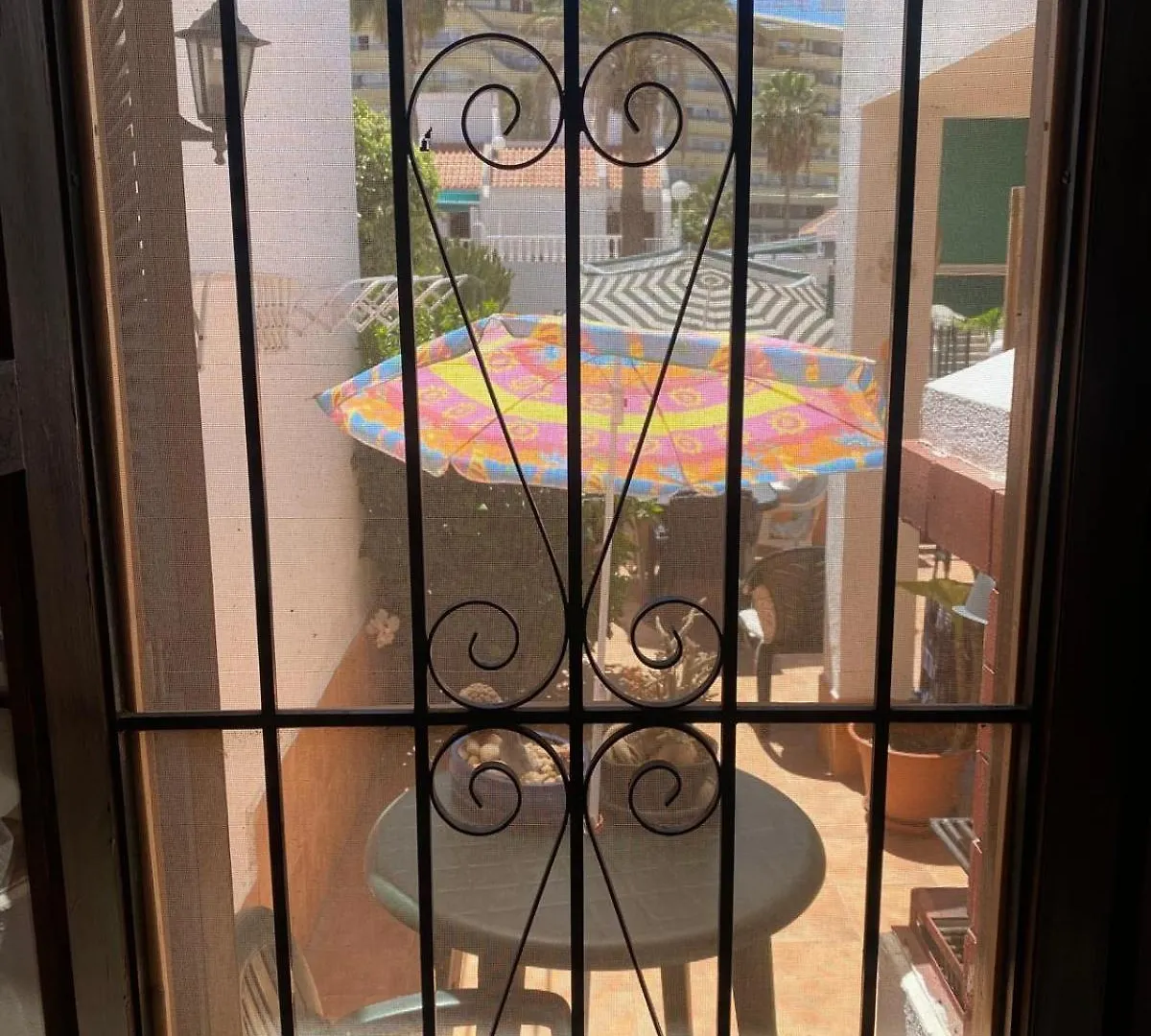 Affittacamere The Best House Tenerife Habitaciones Compartidas Costa Adeje  Spagna